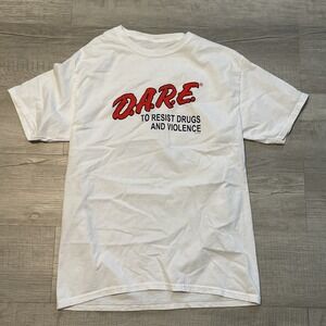 DARE T-shirt Small white Y2k St charles parish sheriif badge Print Unworn‎
